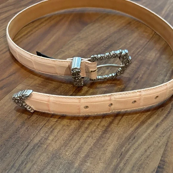 Brighton Women’s pale Pink Leather Belt with Silver Floral Buckle Medium (30) - Picture 6 of 6